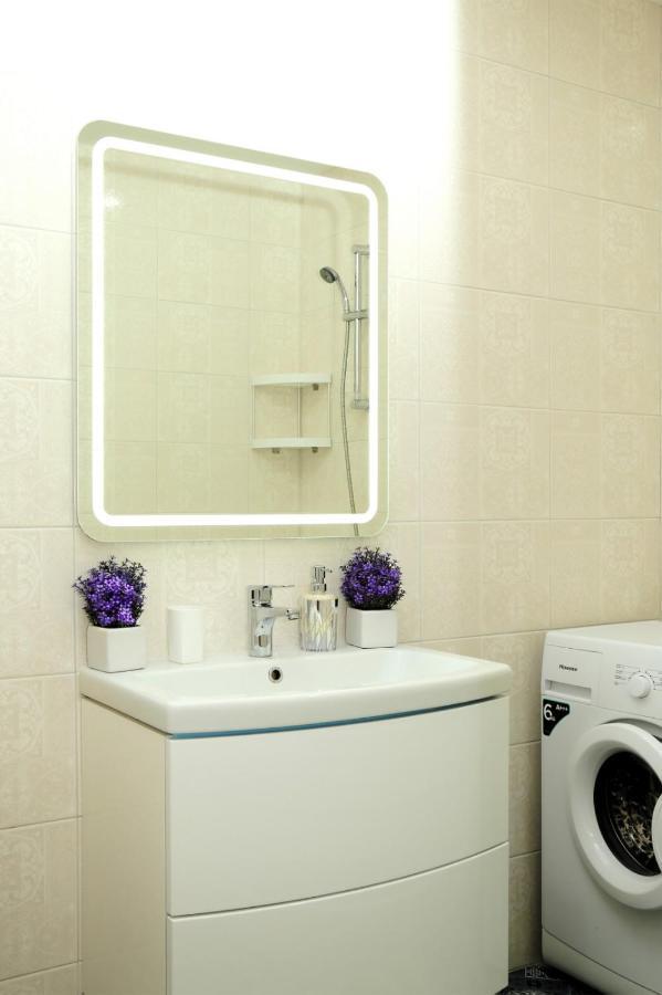 Аппартаменты Металлист Посуточно Vip Kharkiv Extérieur photo